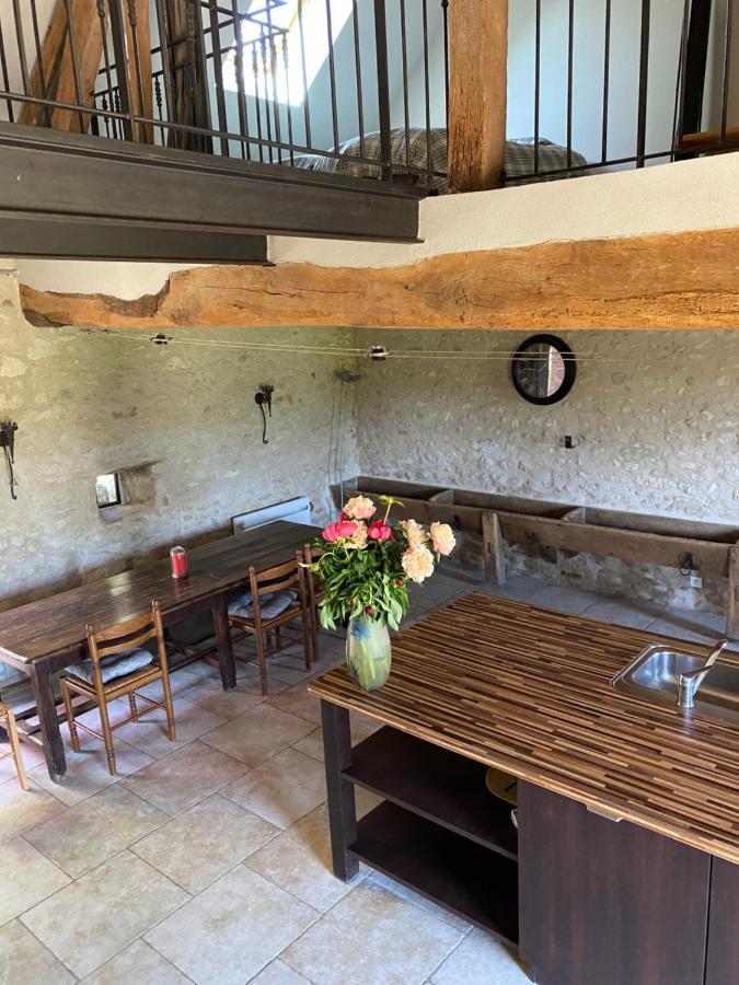 La Muzardiere Aux Gites De Cormenin Saint-Hilaire-sur-Puiseaux Extérieur photo